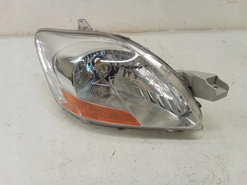 Frontscheinwerfer Toyota Yaris 89900737 Rechts Scheinwerfer Headlight SCH2028463674qb