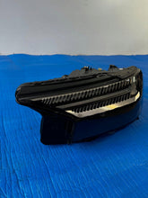 Laden Sie das Bild in den Galerie-Viewer, Frontscheinwerfer Audi Etron E-Tron 89A941035 Links Scheinwerfer Headlight SCH8850546031rr