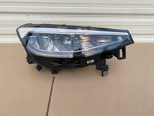 Laden Sie das Bild in den Galerie-Viewer, Frontscheinwerfer VW Id.4 11B941006 LED Rechts Scheinwerfer Headlight