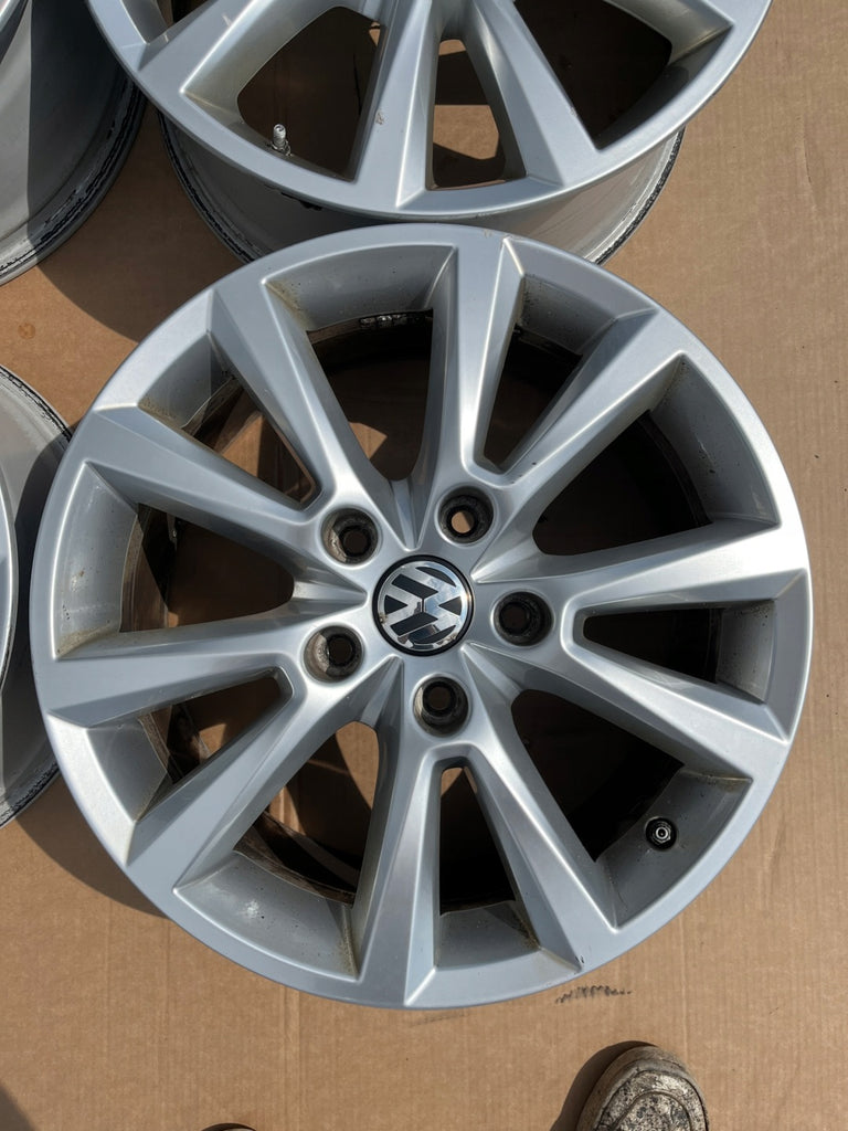 4x Alufelge 18 Zoll 8.0" 5x112 53ET Silber 7P6601025C VW Touareg Rim Wheel FEL8436653355so