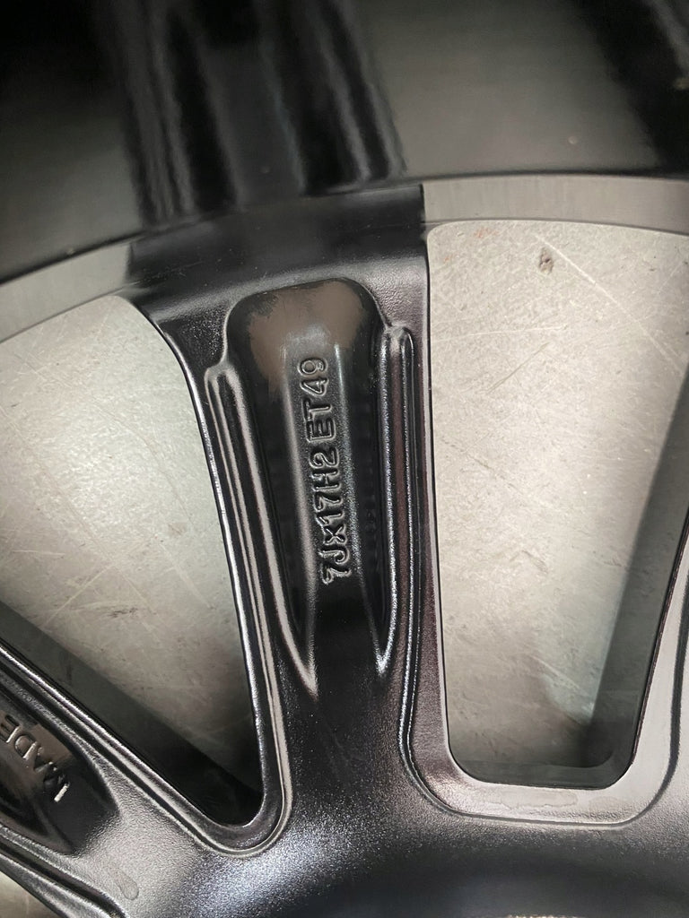 1x Alufelge 17 Zoll 7.0" 5x112 49ET Glanz Schwarz 5E0601025AE Skoda Octavia Iii