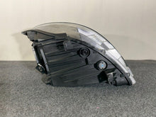 Laden Sie das Bild in den Galerie-Viewer, Frontscheinwerfer Mercedes-Benz Sprinter A9109067200 LED Rechts Headlight SCH1842961341tt