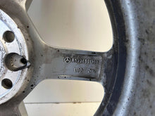 Load image into Gallery viewer, 1x Alufelge 17 Zoll 6.5" 5x112 44ET Glanz Silber A1774011200 Mercedes-Benz FEL5201584491pu