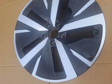 Load image into Gallery viewer, 1x Alufelge 18 Zoll 3J0601025D VW Passat Rim Wheel FEL3320079934dg
