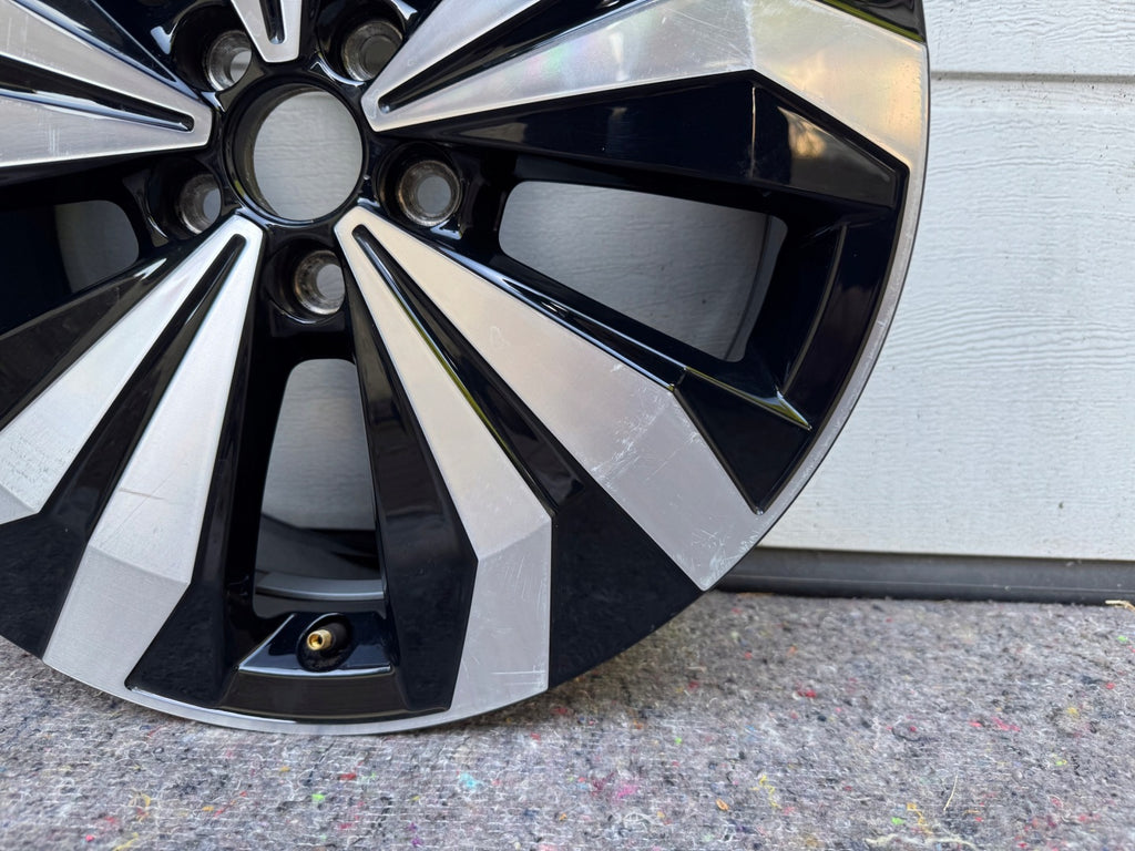 1x Alufelge 17 Zoll 6.5" 5x100 39ET Glanz Schwarz 2GM601025E VW T-Cross FEL3995915972qc