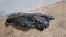 Load image into Gallery viewer, Frontscheinwerfer Skoda Fabia III 6V1941016B 6V1941015B LED Ein Satz Headlight SCH2525513850cp