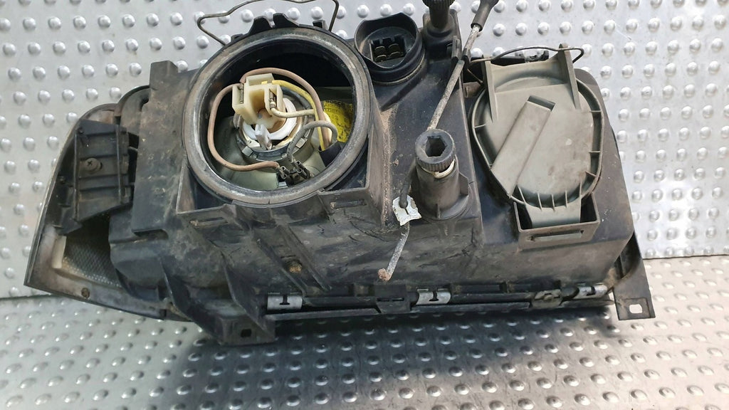 Frontscheinwerfer Audi 200 AWU16626 Links Scheinwerfer Headlight SCH3116665131hh