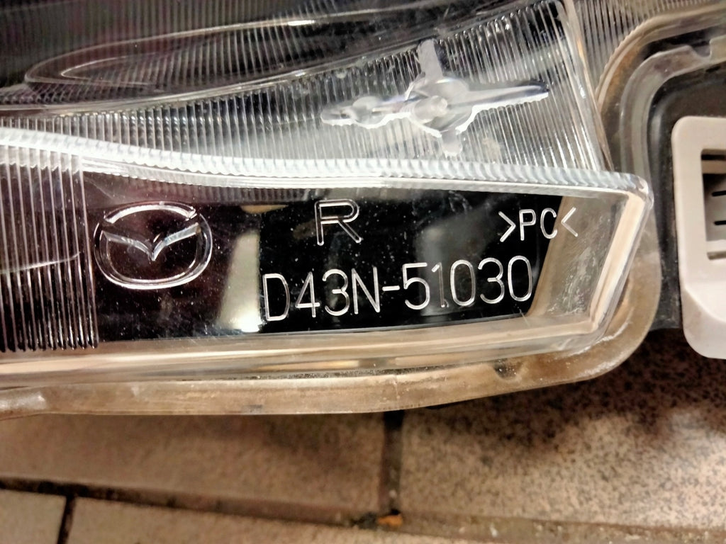 Frontscheinwerfer Mazda 2 D43N-51030 LED Rechts Scheinwerfer Headlight