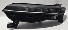 Laden Sie das Bild in den Galerie-Viewer, Frontscheinwerfer Renault Megane I E-Tech 260605490R LED Links Headlight SCH6045701487id