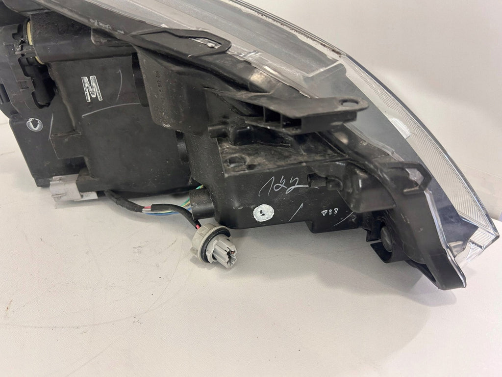 Frontscheinwerfer Toyota Yaris 811300DA50 811300DA60 Links Headlight SCH5914015795ei