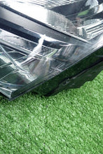 Laden Sie das Bild in den Galerie-Viewer, Frontscheinwerfer Skoda Scala 657941015 85122000 Links Scheinwerfer Headlight SCH2626990466al
