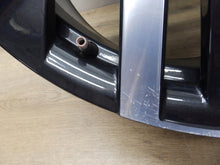 Laden Sie das Bild in den Galerie-Viewer, 1x Alufelge 18 Zoll 7.0&quot; 5x100 39ET Glanz Graphit 658601025 Mg Scala Kamiq