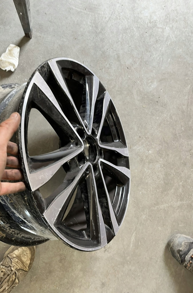 1x Alufelge 18 Zoll 7.5" 5x112 49ET Glanz Schwarz A1774012700 Mercedes-Benz Cla FEL5754202978zf
