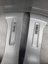 Laden Sie das Bild in den Galerie-Viewer, 1x Alufelge 19 Zoll 8.0" 5x112 39ET 80A601025G Audi Q5 Rim Wheel FEL1850651856bt