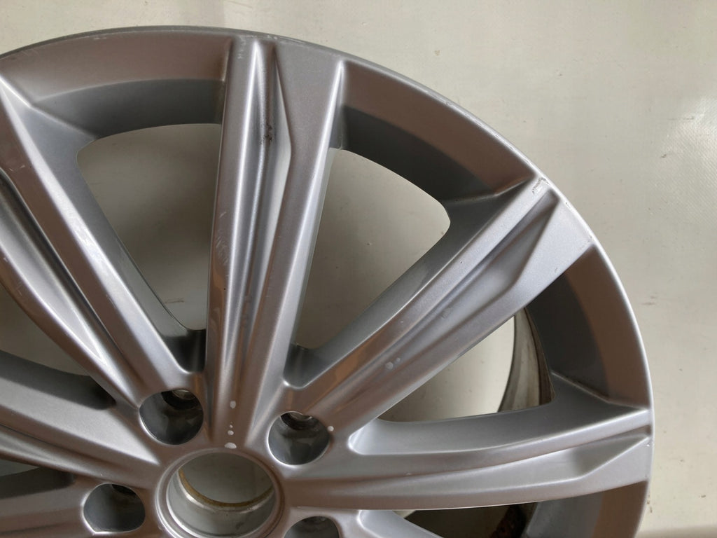 1x Alufelge 17 Zoll 6.5" 5x112 52ET Glanz Silber 5TA601025D VW Passat Rim Wheel FEL6591589518wa