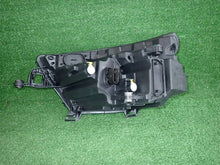 Laden Sie das Bild in den Galerie-Viewer, Frontscheinwerfer Skoda Kamiq 658941016 Rechts Scheinwerfer Headlight SCH5298639479zx
