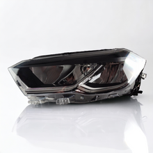 Laden Sie das Bild in den Galerie-Viewer, Frontscheinwerfer VW Polo 2G1941005C 73669519 LED Links Scheinwerfer Headlight