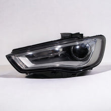 Laden Sie das Bild in den Galerie-Viewer, Frontscheinwerfer Audi A3 8V0941005 1EL010740-21 Xenon Links Headlight