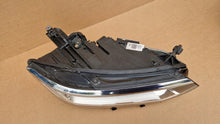 Load image into Gallery viewer, Frontscheinwerfer VW Passat B8 3G1941082G LED Rechts Scheinwerfer Headlight