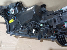 Laden Sie das Bild in den Galerie-Viewer, Frontscheinwerfer Mitsubishi Outlander I 4BX19-8301D3 ECM921-21E20 LED Rechts