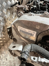 Load image into Gallery viewer, Motor VW Golf VIII I DXD DXDB 1.5 TDI 90PS 66kW 25TKm 2024 Benzin Komplett MOT9259709354mz