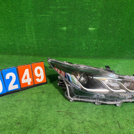 Frontscheinwerfer Toyota Corolla 81110-02T31-00 Rechts Scheinwerfer Headlight SCH6930938590zy