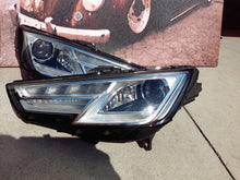 Load image into Gallery viewer, Frontscheinwerfer Audi A4 B9 Xenon Ein Stück (Rechts oder Links) Headlight