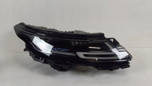 Laden Sie das Bild in den Galerie-Viewer, Frontscheinwerfer Land Rover Range Evoque L551 II K8D2-13W029-DF Rechts SCH4440368906is