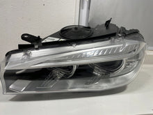 Load image into Gallery viewer, Frontscheinwerfer BMW X5 F15 F16 7460613 Xenon Ein Stück (Rechts oder Links) SCH7647656353yo