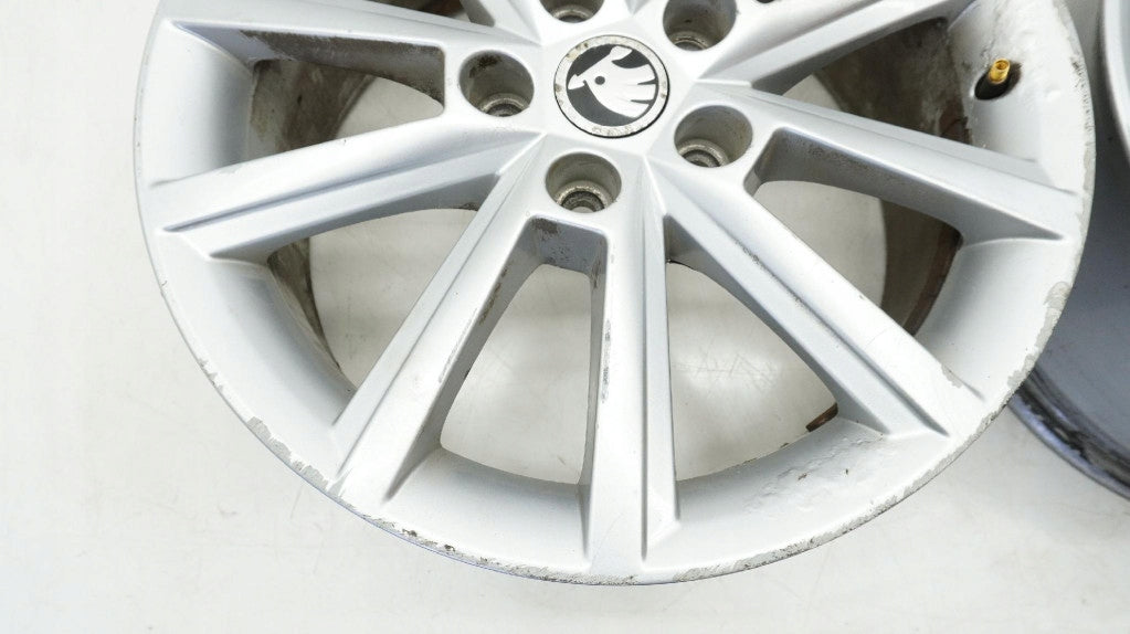 4x Alufelge 17 Zoll 7.0" 5x112 49ET 5E0601025E Skoda Superb Iii Rim Wheel FEL9425202917ou