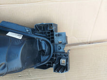 Laden Sie das Bild in den Galerie-Viewer, Frontscheinwerfer Mazda III BHT451040 Halogen Links Scheinwerfer Headlight SCH2478347124ue