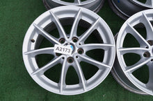 Load image into Gallery viewer, 4x Alufelge 17 Zoll 7.5" 5x120 32ET Glanz Silber 6787575 BMW F26 X3 F25 FEL5236912670mr