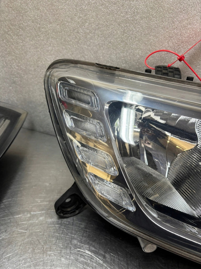 Frontscheinwerfer Dacia Logan II Sandero 260105925 LED Rechts Headlight SCH2134586943gk