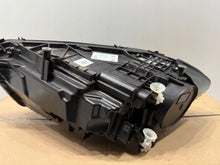 Laden Sie das Bild in den Galerie-Viewer, Frontscheinwerfer Mercedes-Benz W177 A1779064406 LED Rechts Headlight SCH9127159555uv