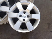 Laden Sie das Bild in den Galerie-Viewer, 4x Alufelge 16 Zoll 7.0" 4x108 29ET Glanz Silber 9685783880 Peugeot 5008 I FEL2610946420wl