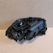 Laden Sie das Bild in den Galerie-Viewer, Frontscheinwerfer Mercedes-Benz Eqa Eqb A2439069000 LED Rechts Headlight SCH2610501866gx