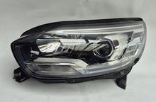 Load image into Gallery viewer, Frontscheinwerfer Renault Scenic 260607230R Links Scheinwerfer Headlight SCH1555537980op