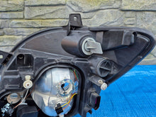 Laden Sie das Bild in den Galerie-Viewer, Frontscheinwerfer Mercedes-Benz Sprinter A9068200261 Rechts Headlight SCH1854984325uo