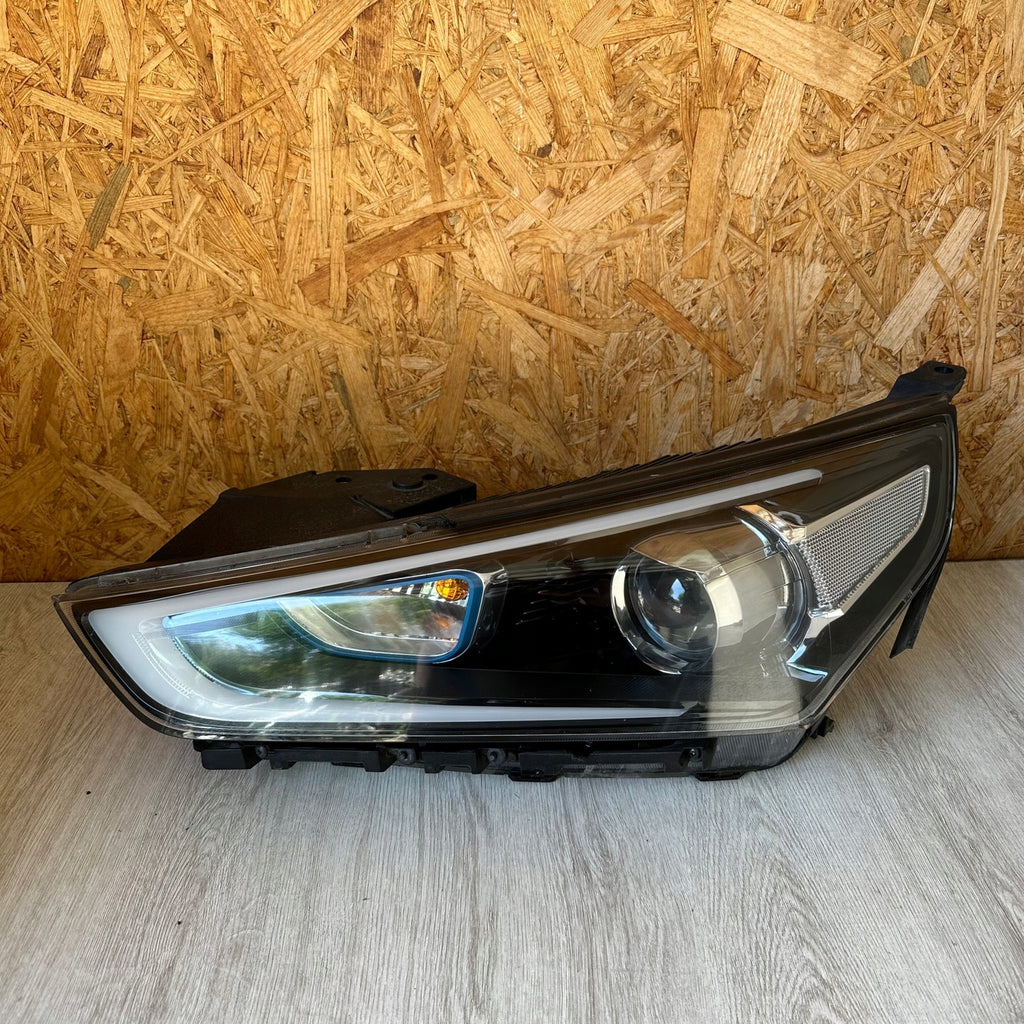 Frontscheinwerfer Hyundai Ioniq 0000240 0000298 Xenon Ein Satz Headlight