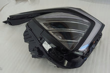 Laden Sie das Bild in den Galerie-Viewer, Frontscheinwerfer Kia Sportage V 92102-R2100 Full LED Rechts Headlight SCH5817655533uq