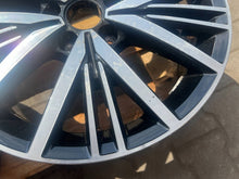 Laden Sie das Bild in den Galerie-Viewer, 1x Alufelge 17 Zoll 5x112 7N0601025S VW Sharan Rim Wheel FEL2721559937bp