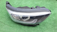 Load image into Gallery viewer, Frontscheinwerfer Kia Stonic LED Rechts Scheinwerfer Headlight
