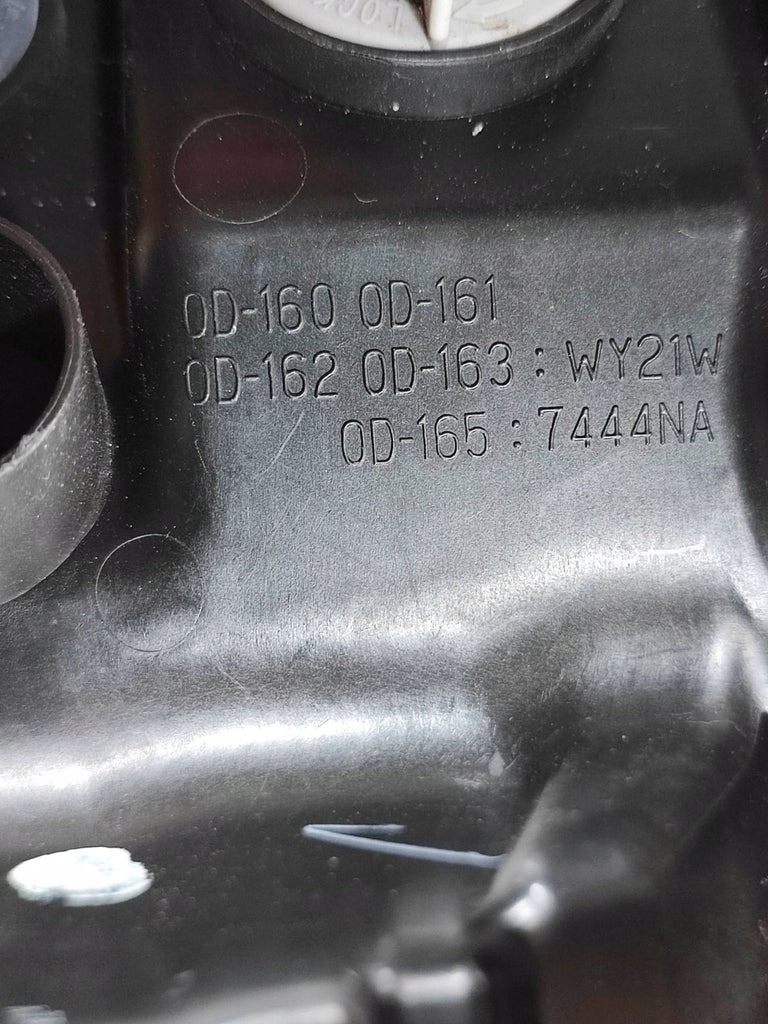 Frontscheinwerfer Toyota Yaris 811700DA50 Links Scheinwerfer Headlight SCH5815528469ok