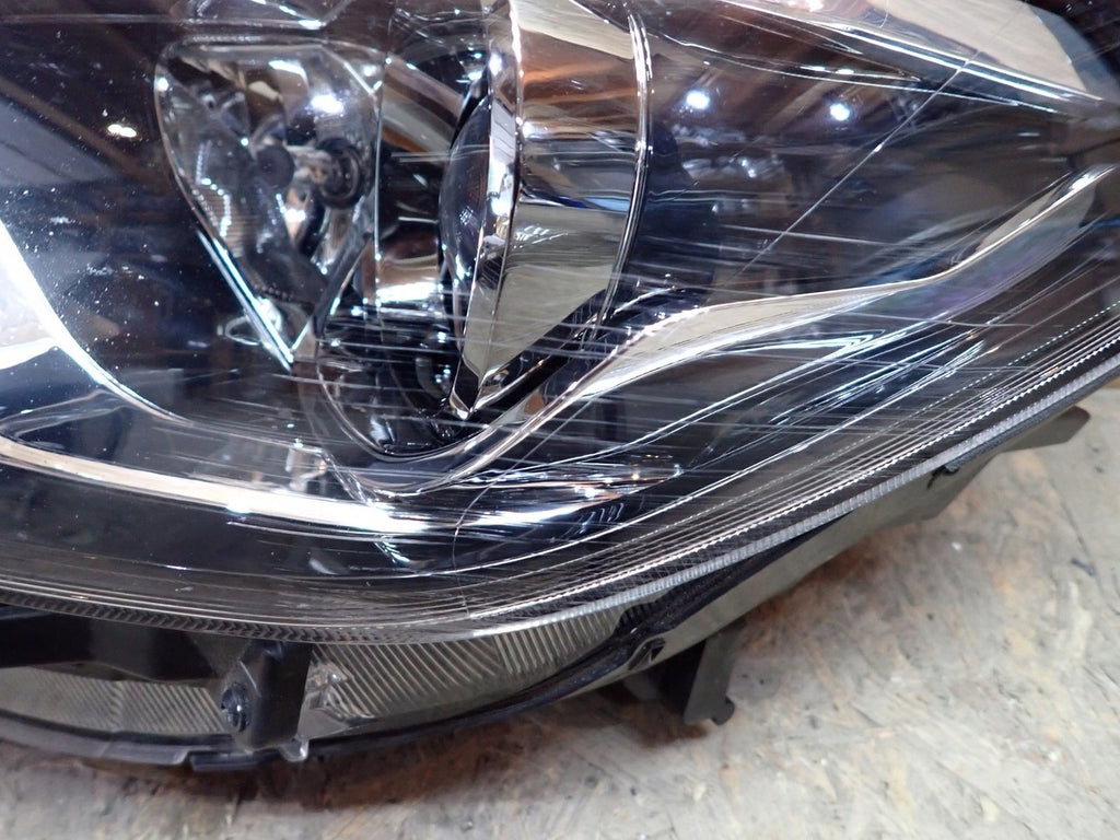 Frontscheinwerfer Hyundai I30 Pde 92101-G4510 Ein Stück (Rechts oder Links)