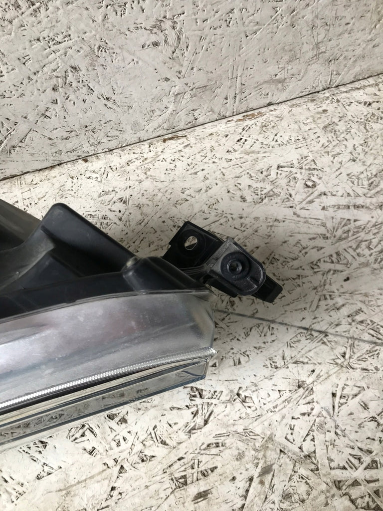 Frontscheinwerfer Toyota Hilux Rechts Scheinwerfer Headlight SCH9083615495az