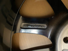 Load image into Gallery viewer, 1x Alufelge 17 Zoll 7.0&quot; 5x114.3 52 5ET Glanz Schwarz 99655570070 Mazda