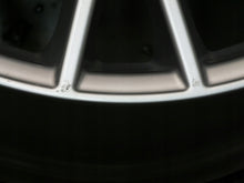 Laden Sie das Bild in den Galerie-Viewer, 1x Alufelge 18 Zoll 8.5&quot; 5x112 50ET Glanz Silber 8S0601025 Audi Rim Wheel