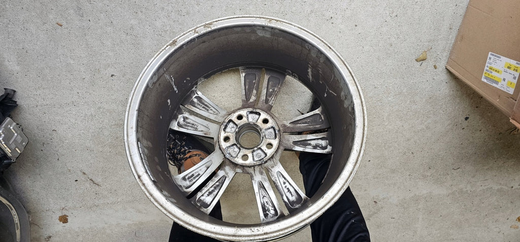 1x Alufelge 18 Zoll 7.0" 5x112 Silber 57A601025M Skoda Karoq Rim Wheel FEL2625933245er