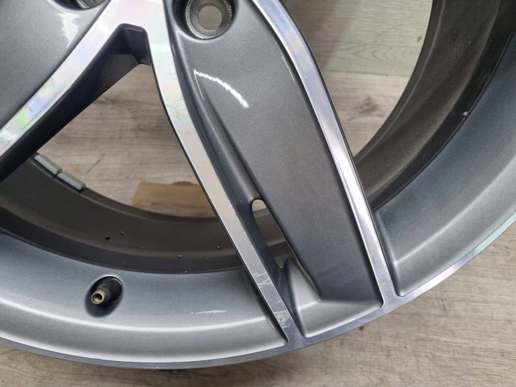 1x Alufelge 19 Zoll 8V0601025AS Audi A3 Rim Wheel FEL7064491303cm