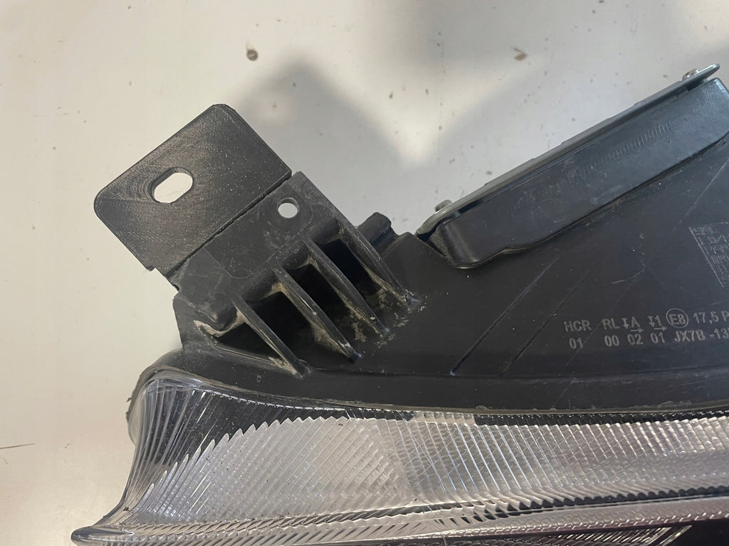 Frontscheinwerfer Ford Focus JX7B-13E015-AE JX7B-13E014-AE LED Rechts oder Links SCH5221059970yt